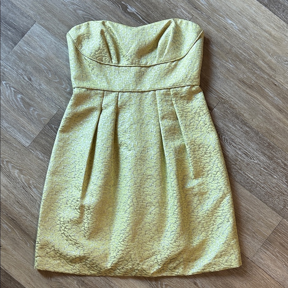 BCBGMaxAzria Strapless brocade cocktail dress